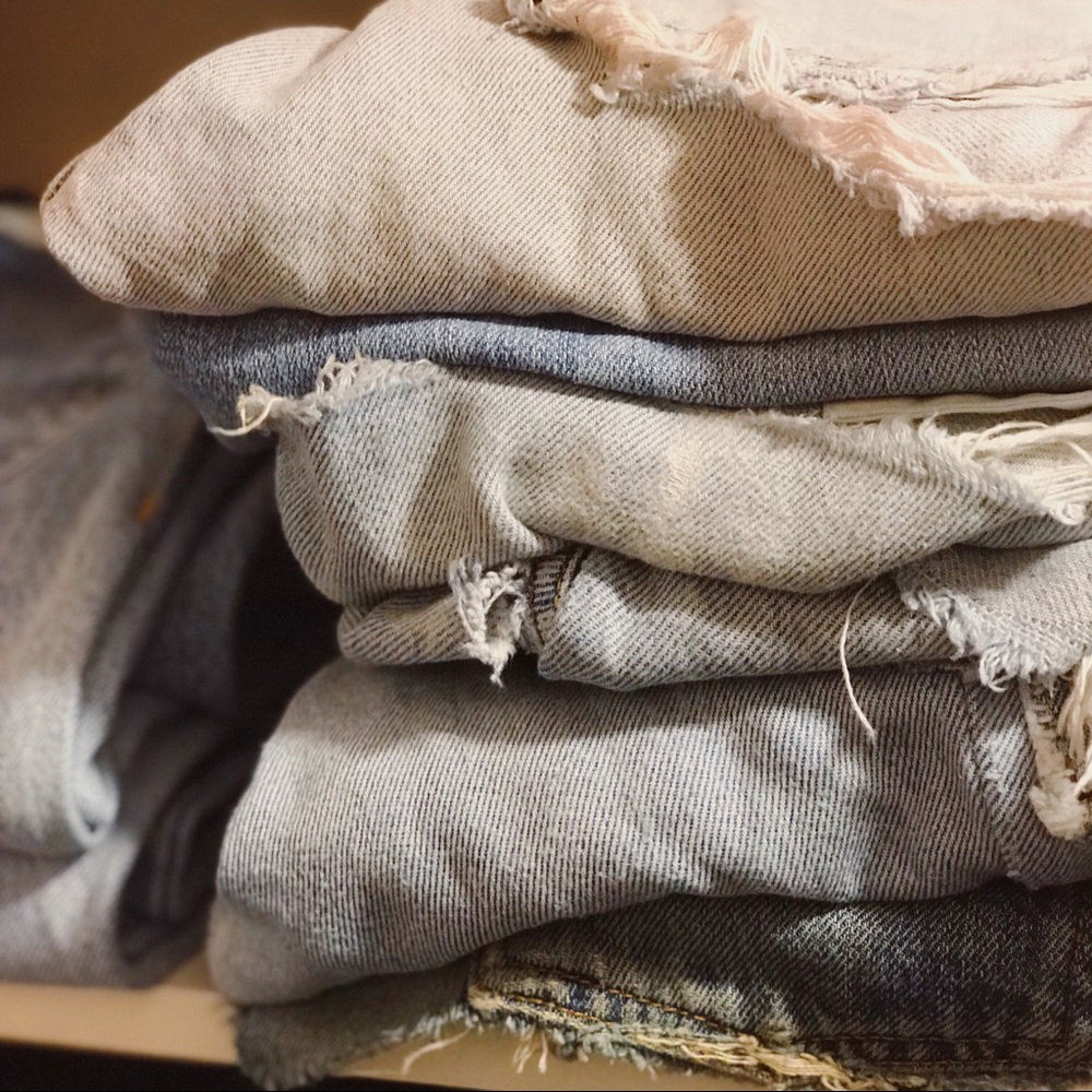 • VINTAGE DENIM • - Picture 4 of 4